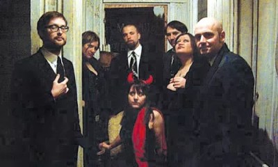 The Lobster Quadrille rocks the revival with a Southern-gothic twist