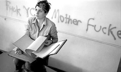 Des Ark sails into the Mr. Roboto Project