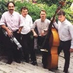 Transylvanian folk preservationists &Uuml;szt&uuml;r&uuml; play Howler’s