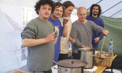 Czech rebels Uz Jsme Doma play Garfield Artworks