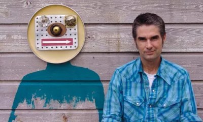 Jim White performs his Southern Gothic songs at Club Caf&eacute; for WYEP broadcast