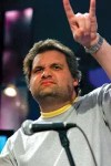 Comedian Artie Lange might be off drugs, but he’s still on.