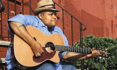 Toshi Reagon performs at the SUNSTAR Women in Music Festival