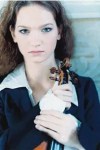 Young virtuoso violinist Hilary Hahn stays in tune with the times