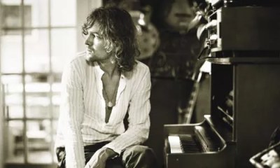 The Raconteurs’ Brendan Benson performs solo music at Mr. Small’s