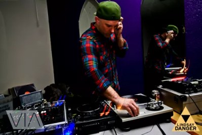 Review: In Flagranti et al. at Istanbul