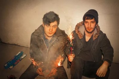 1, 2, 3 issues debut album on Frenchkiss