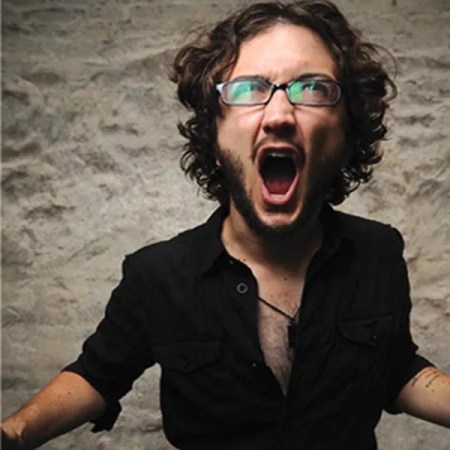 A conversation with political comic Lee Camp