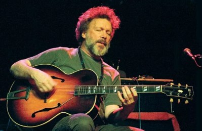 Steve Kimock leads a life on the periphery of rock