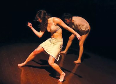 Two new programs let “shareholders” fund new art directly