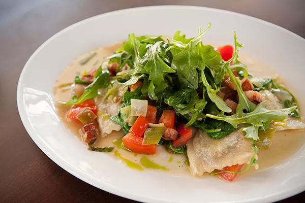 sienna-sulla-piazza_s-ricotta-and-spinach-agnolotti.webp