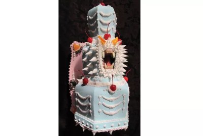 Scott Hove’s luscious cake sculptures have teeth — and jaws