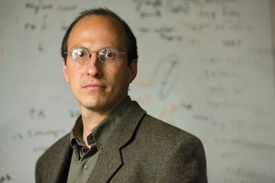 Roboticist Illah Nourbakhsh explores the dark side of our "robot futures.”