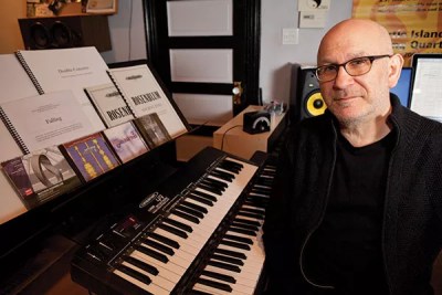 Pitt’s Mathew Rosenblum works between the notes on the scale