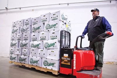 Producing Change: Food banks face challenges as they move from canned to fresh food