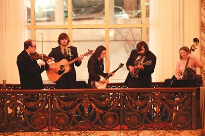 Shelf Life String Band issues new album of cityfied bluegrass