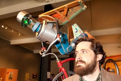 The artist behind Fraley’s Robot Repair gets a full-scale exhibit.