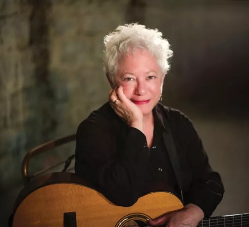 Janis Ian talks about bullying and the indie-versus-major argument