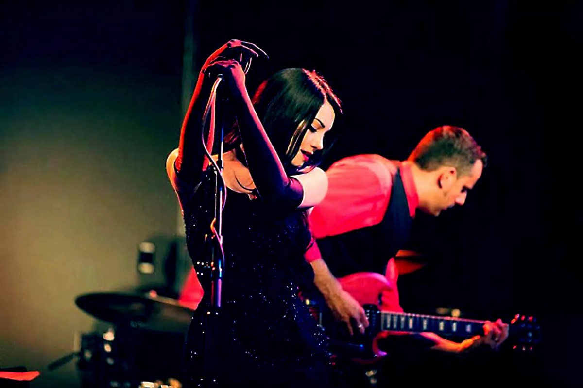 MP3 Monday: Silencio