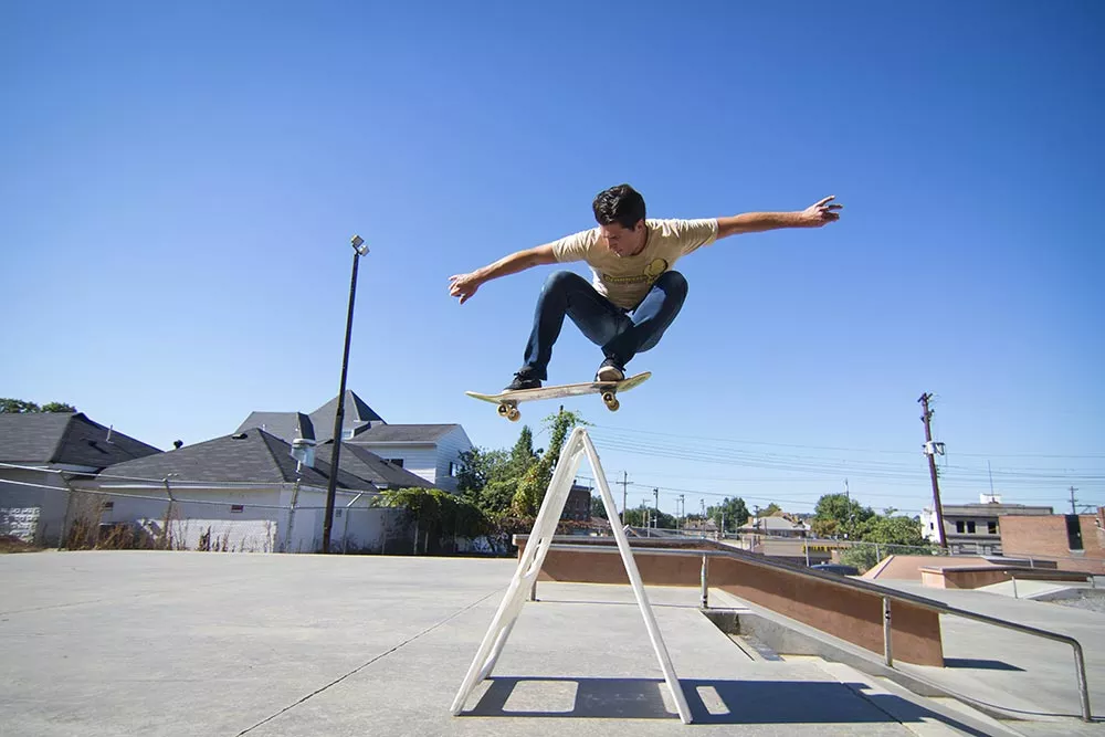 6-carlo-leo-at-bellevue-skate-plaza-3.webp