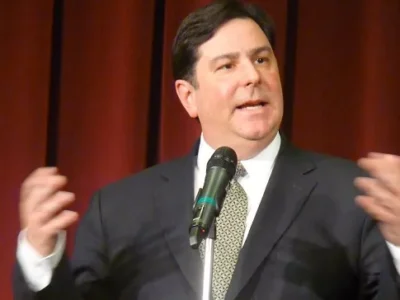 Pittsburgh Mayor Bill Peduto affirms support of bringing Syrian refugees to city in wake of Paris attacks