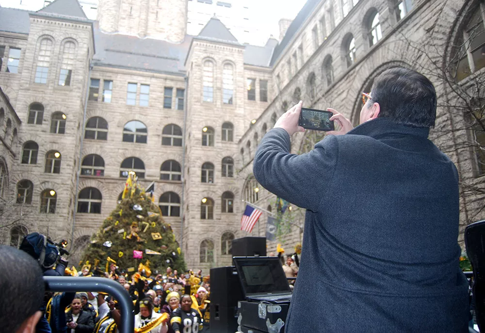 Steeler Rally Steelers Rally Downtown - Pittsburgh City Paper | News, Dining, Music ...