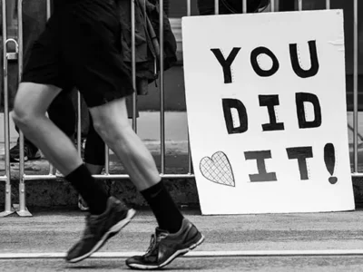 Runners fill streets for Pittsburgh Marathon