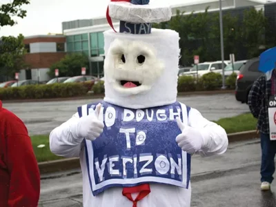 Verizon, CWA agree to contract; little guy’s news story is pulled