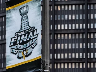 Pittsburgh cheers on the Penguins outside Consol Energy Center during Game 2 of the Stanley Cup Finals