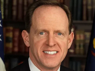 U.S. Sen. Pat Toomey shouldn’t get off so easy on for-profit education ties