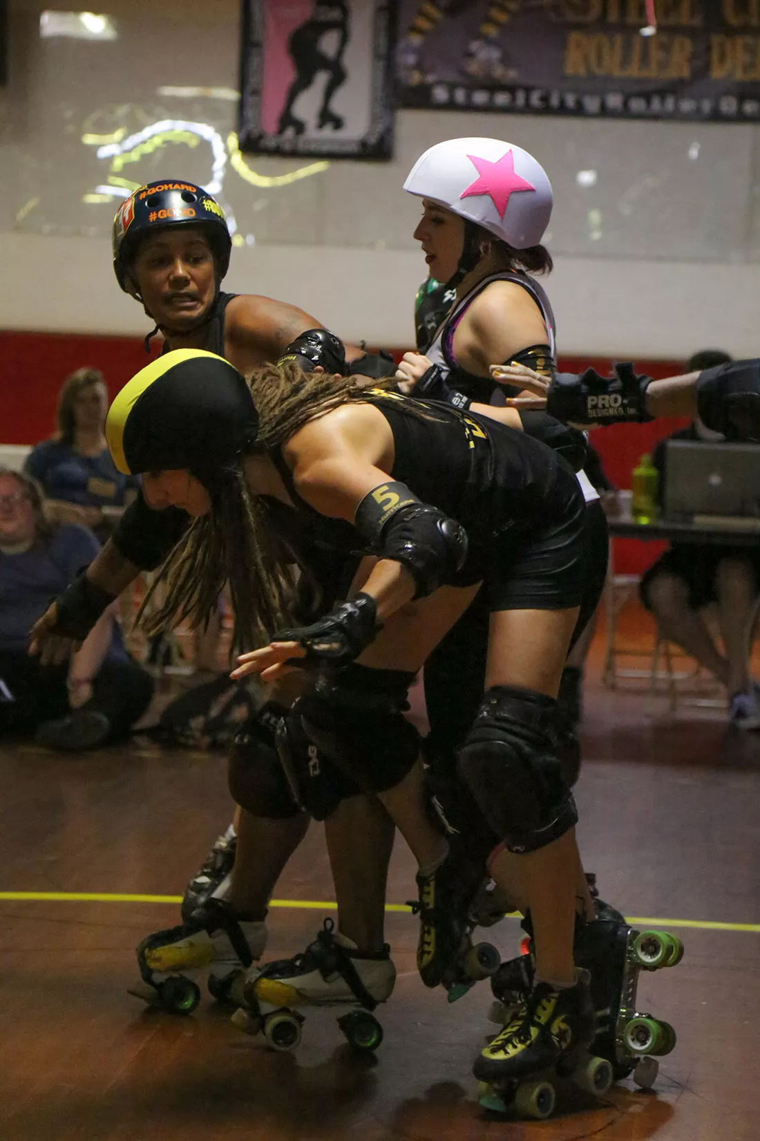 steel-city-roller-derby-39.webp