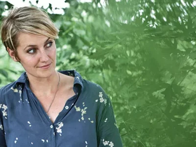 Kentucky-based folk singer taps into a tradition of pastoral simplicity and nostalgia