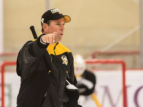 Can Pittsburgh Penguins coach Mike Sullivan avoid a Stanley Cup hangover in his second season?