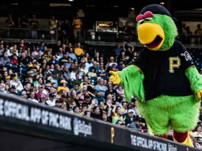 Weird Pittsburgh: Dental heists, pistol-packin’ mascots and driving on the government teat