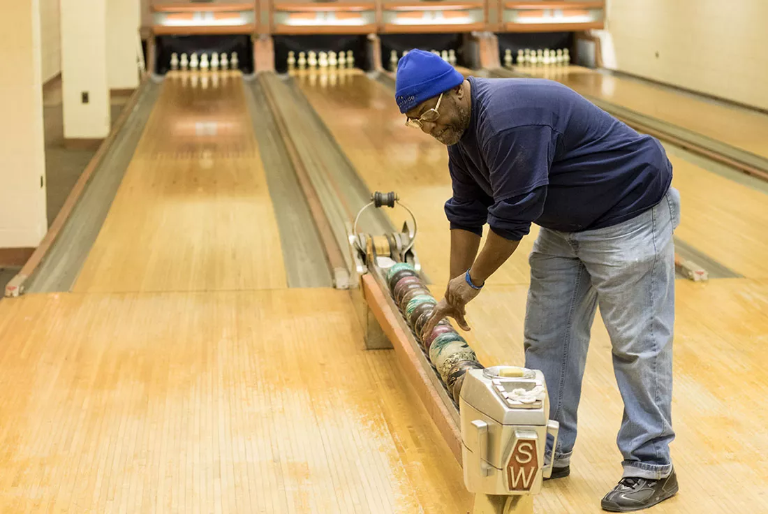 duckpin-bowling-garfield-pa-05.webp