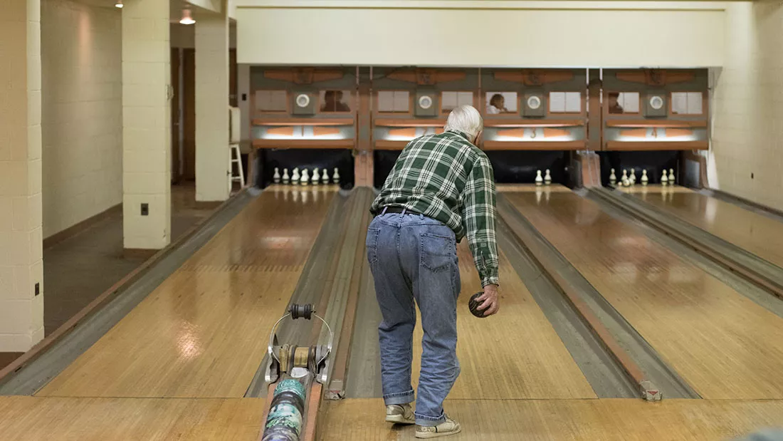 duckpin-bowling-garfield-pa-12.webp