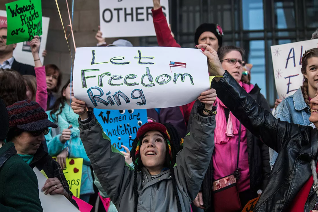 womans-march-on-pittsburgh-rally-03.webp