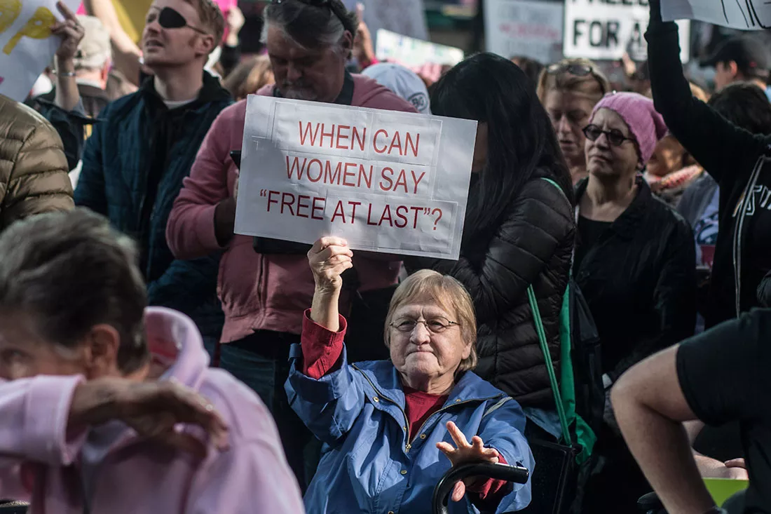 womans-march-on-pittsburgh-rally-31.webp