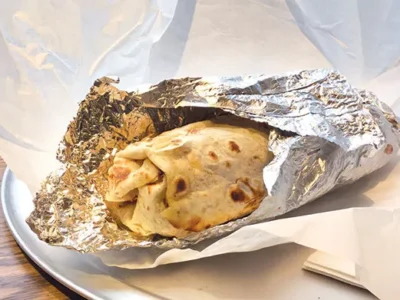 The fast-casual Italian-inspired eatery Piada opens in Oakland.