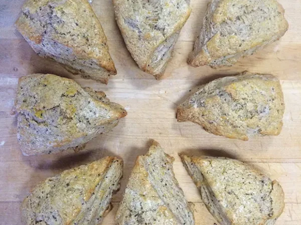 Scone Thugs & Harmony: Lemon Lavender Scone