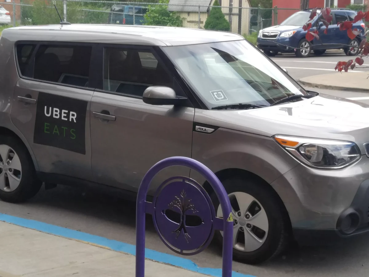 Uber expands Pittsburgh offerings to include new UberEATS delivery service