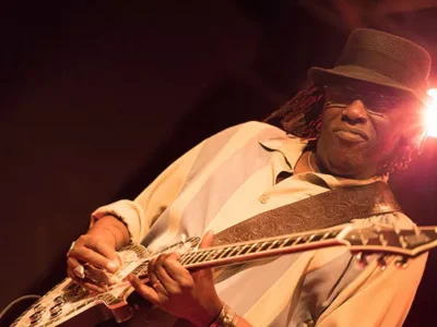 Critics’ Pick: Joe Louis Walker at Club Cafe