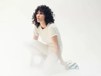 Tei Shi makes introspective pop from the ground up