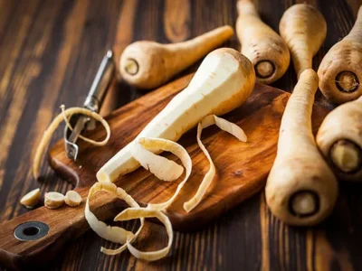 Cheddar and Goat Cheese Parsnip Bake