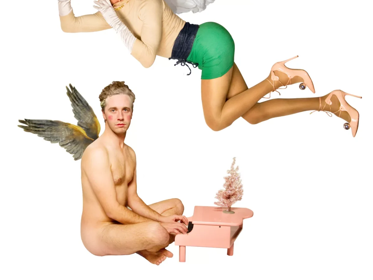 MP3 Monday: Christmas with moon baby