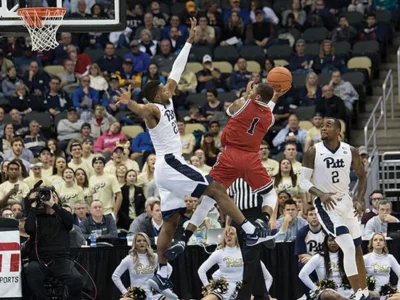 Duquesne’s men’s and women’s hoops teams keep getting better and better