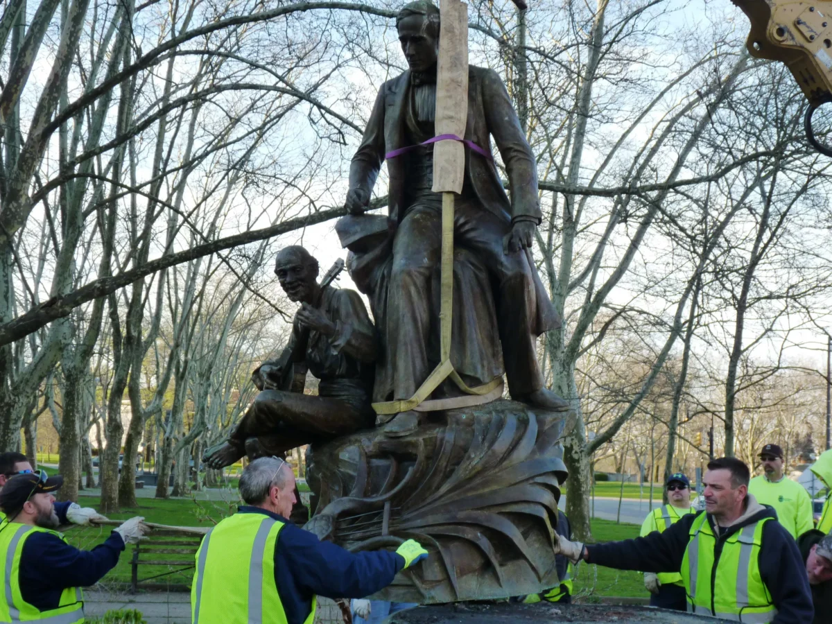 Pittsburgh officials remove controversial Stephen Foster statue