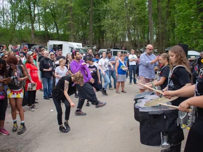Pittsburghers celebrate May Day with Pittonkatonk festival