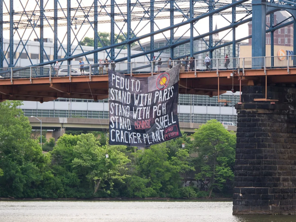 Pittsburgh students call on Bill Peduto to oppose Shell cracker plant