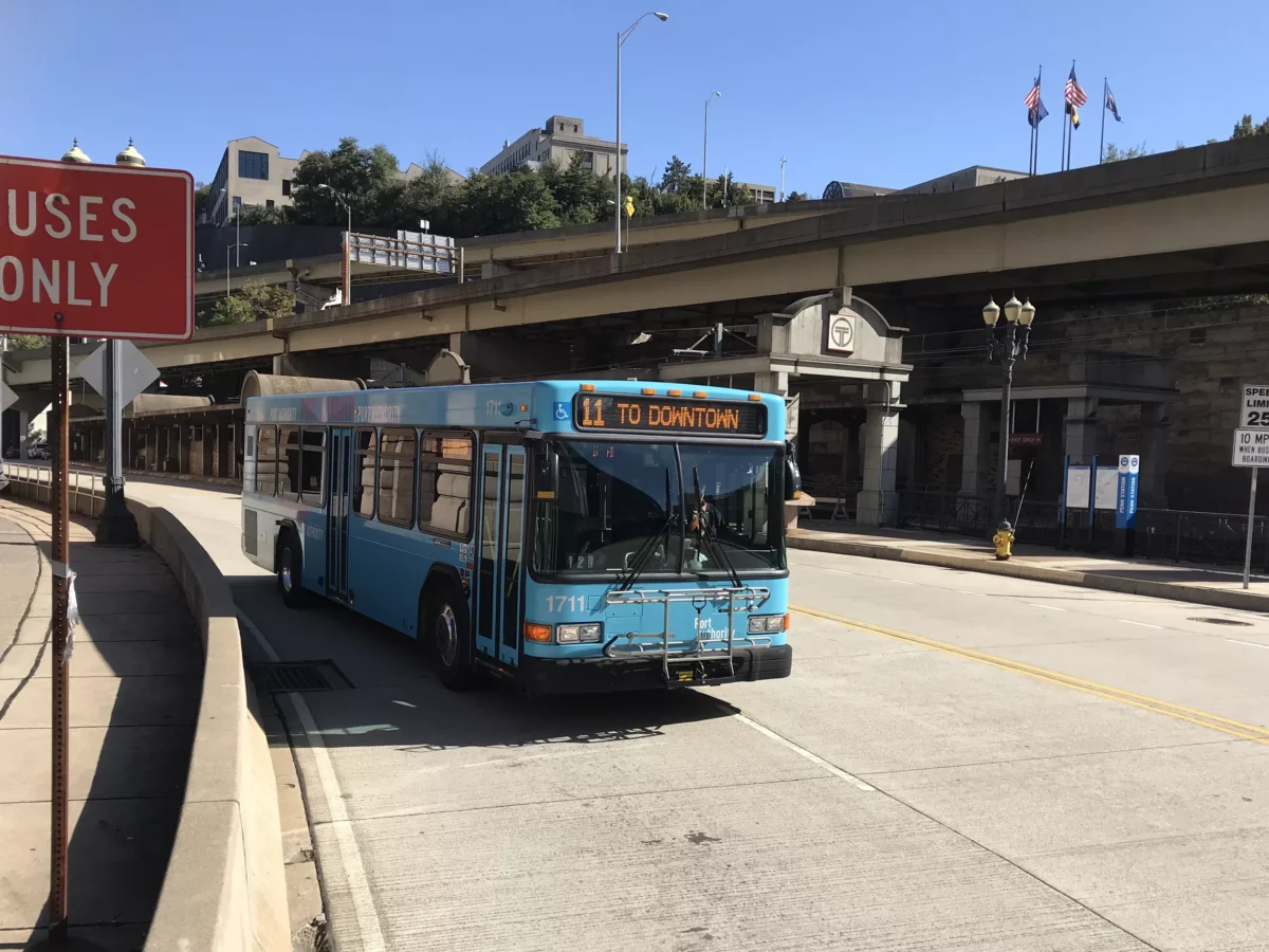 Public transit expert Jarrett Walker loves Pittsburgh’s busways